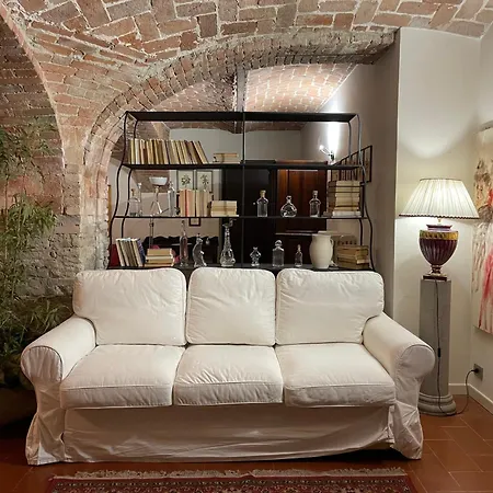 Holiday home Casa Del Canta Borgomale
