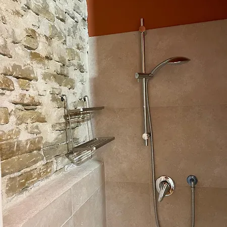 Casa Del Canta Borgomale