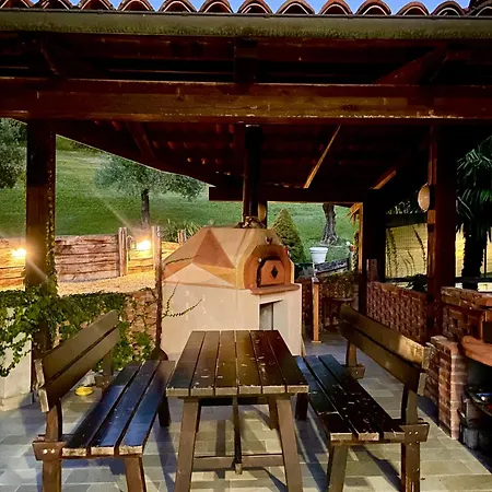 Casa Del Canta Borgomale