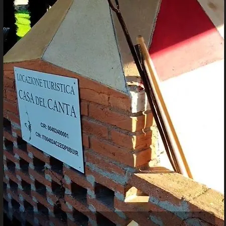 Casa Del Canta *